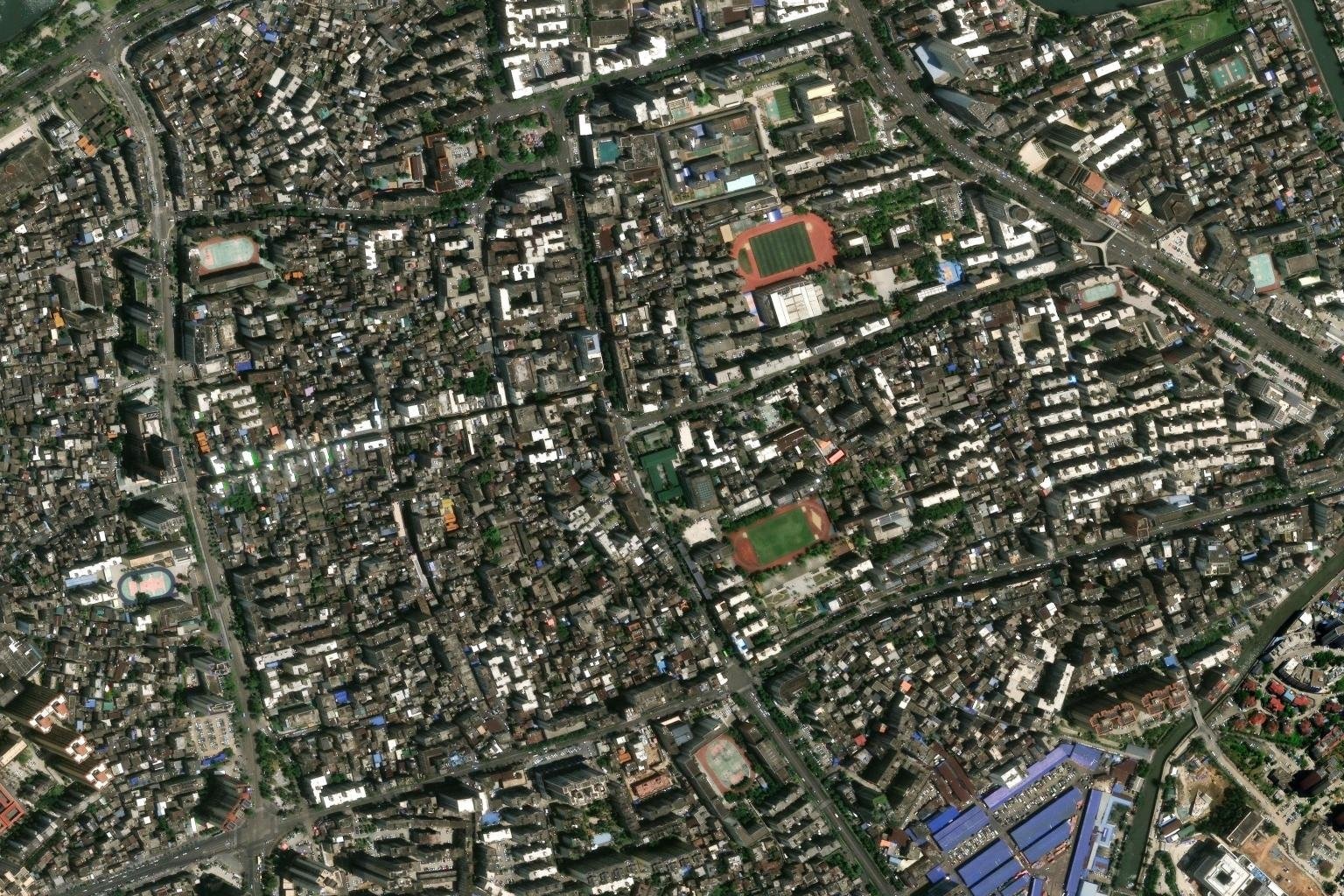 校园及周边真实卫星影像